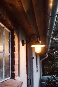 Bolich Buitenlamp, Klein, Zwart 5 Bolich Buitenlamp, Klein, Zwart -Tuini Winkel bolich buitenlamp 2